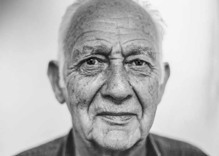 old-man-1208210 Audioteket äldre man